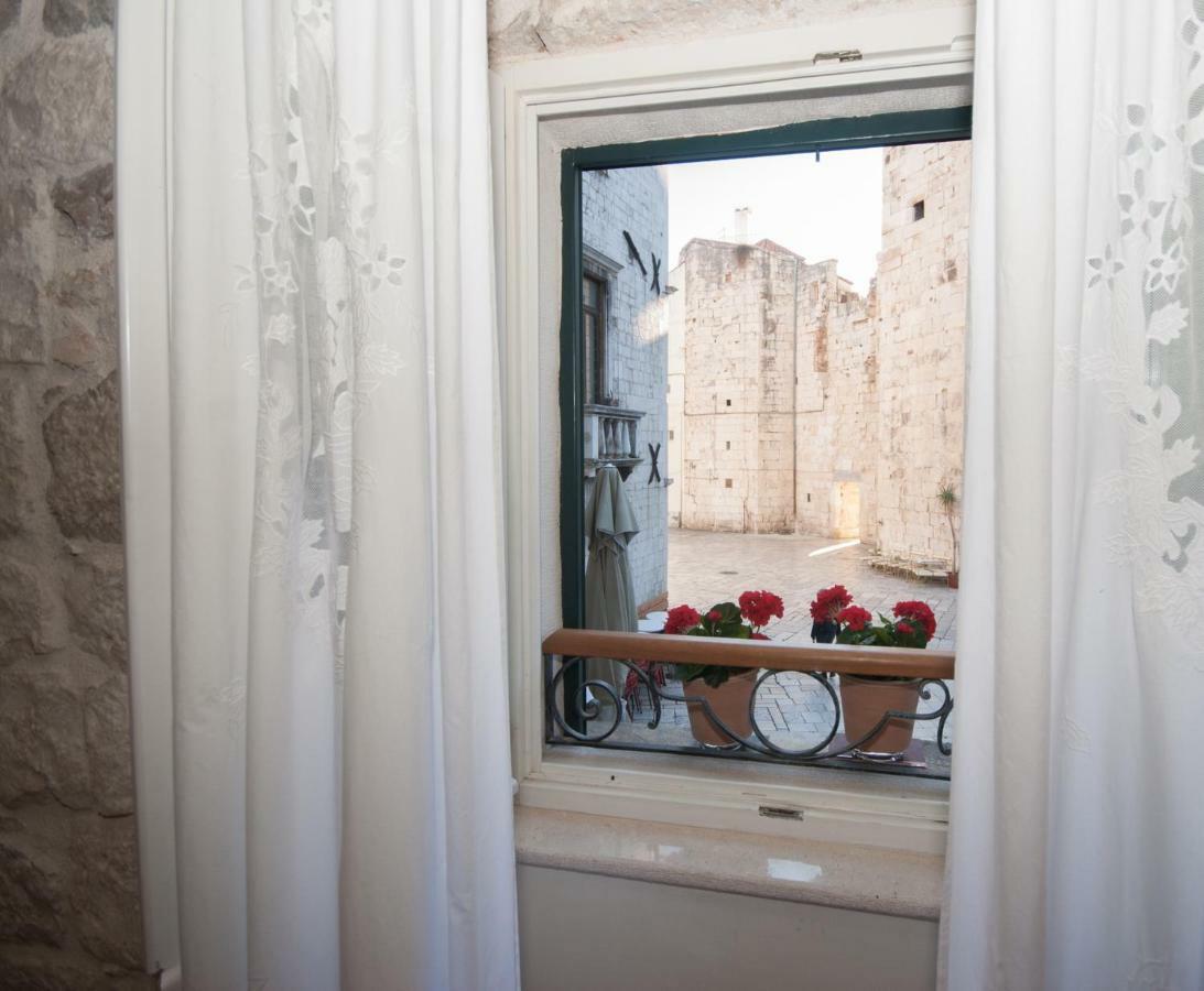 Stone Pearl Heritage Luxury Suite Split Eksteriør bilde
